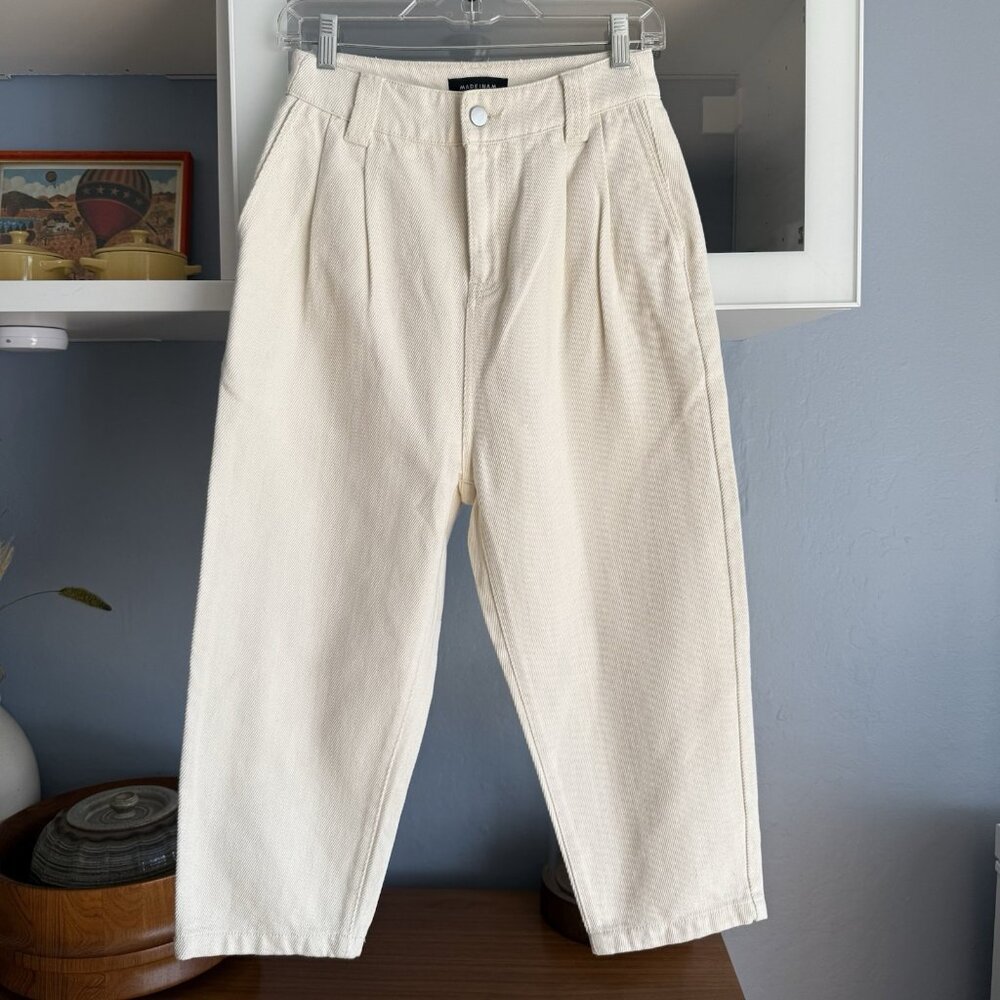 MADEINAM Ivory Cream Denim Cropped Tapered Pleated Capri Pants Jeans